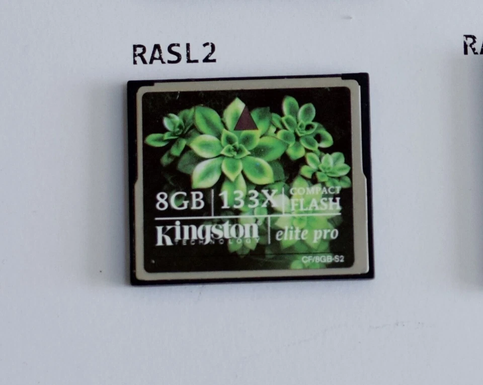 8GB CF Compact Flash Memory Card For Digital Camera Canon EOS 1DS X, 5D 7D  400D - Image 2 of 4