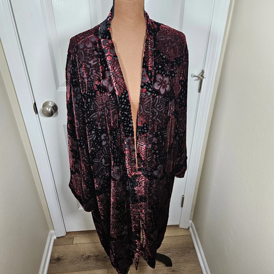 New Ashley Stewart Kimono Womens Size 18/20 Red Black Burnout Velvet Open - Image 2 of 4