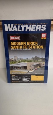 Walthers Cornerstone HO Kit 933-4064 Modern Brick Santa Fe Station