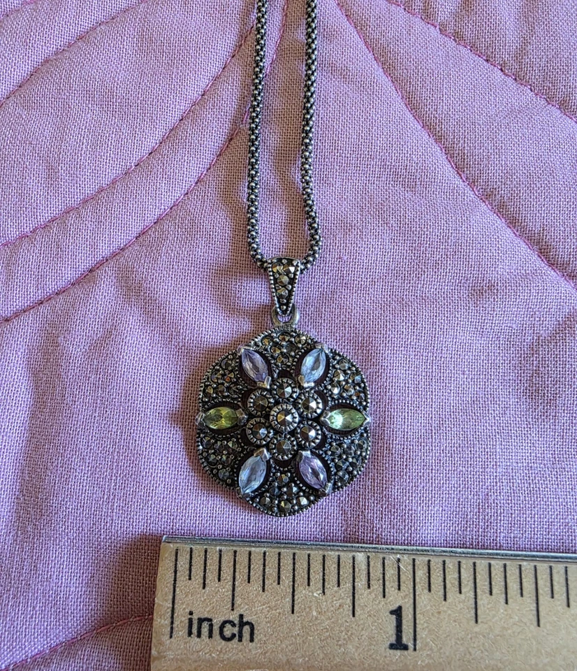 Vintage Sterling Silver Peridot Marcasite Dangle Earrings And Pendant Set - Image 3 of 4