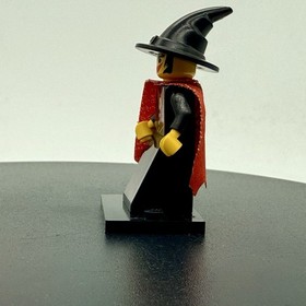 LEGO Minifig Fright Knights Witch W/Cape  6031 6037 9376 cas032 Fast Shipping