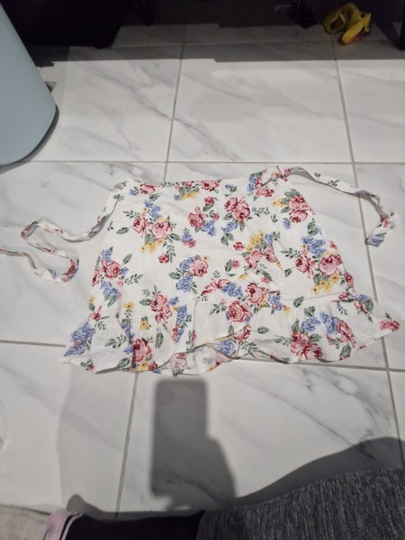 Sportsgirl Size 10 Skirt Floral Wrap Tie Ruffle Lined  Mini Ruffle Skirt