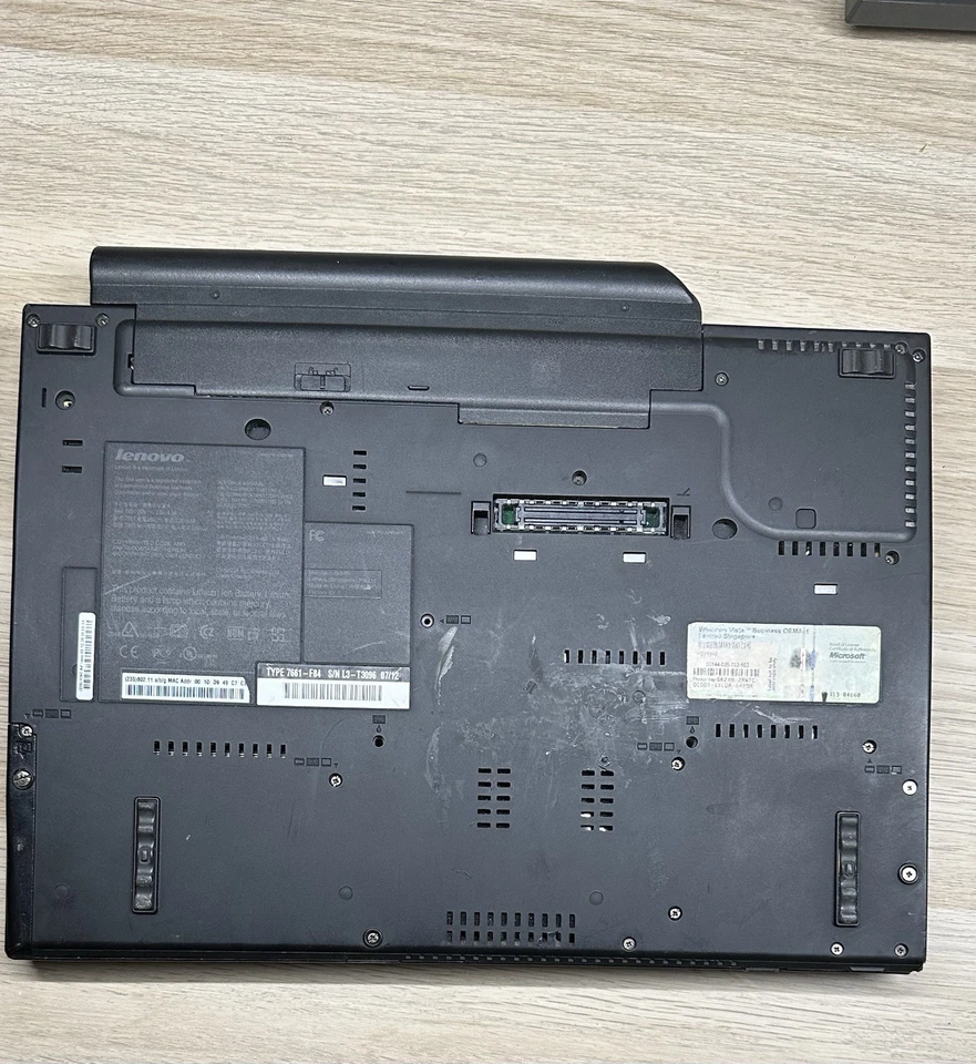 Lenovo ThinkPad T61 - Immagine 3 di 4