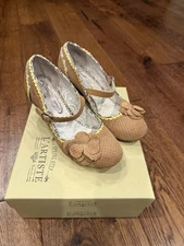 Poetic License Women’s Mary Janes Size 7