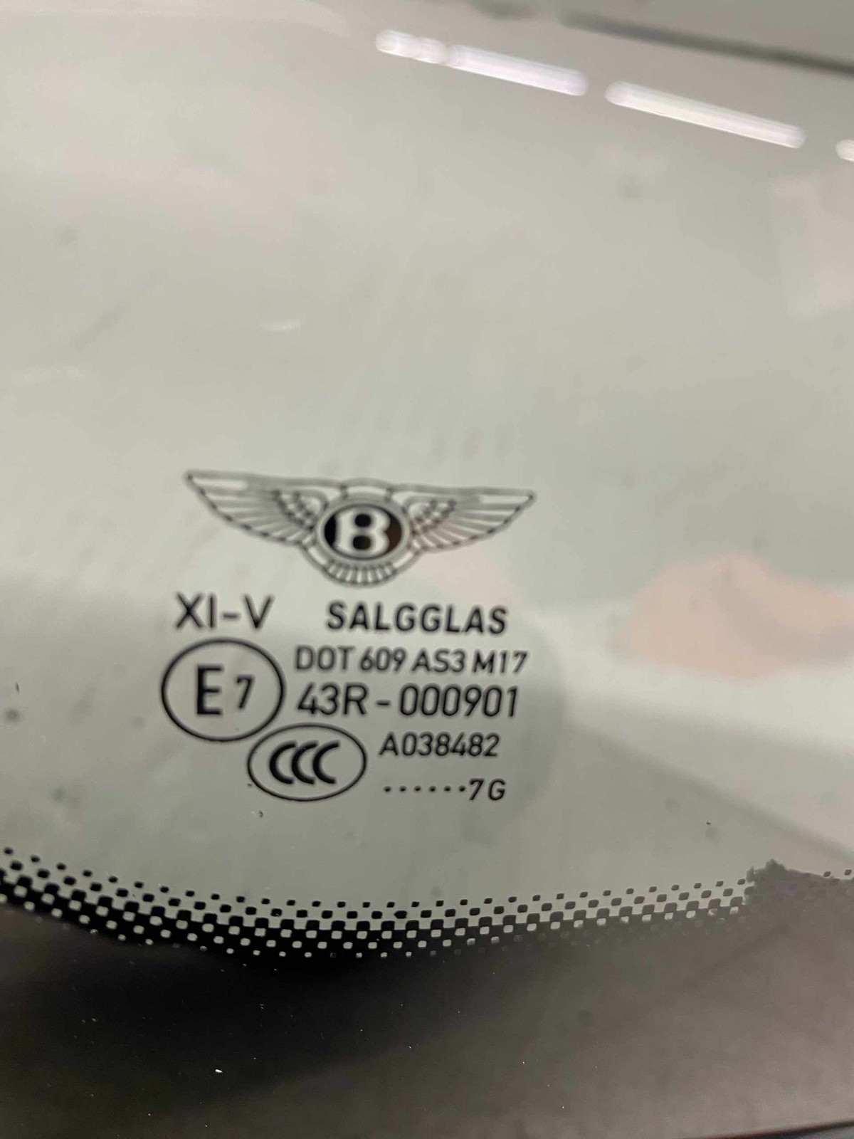 Bentley Bentayga 2015-2020 Rear Left Quarter glass P/N 36A845297L
