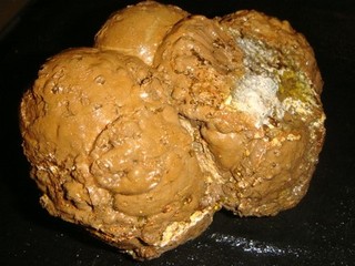 OLD WHOLE BLUE BED THUNDER EGG CLUSTER RICHARDSON RANCH 3 1/4 POUNDS