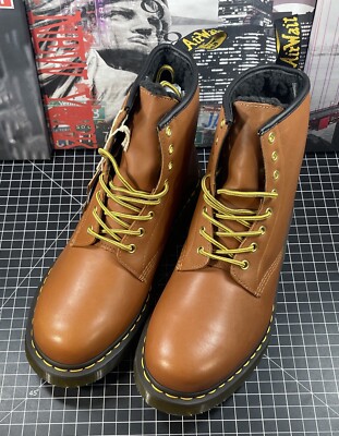 Dr Marten display picture 2