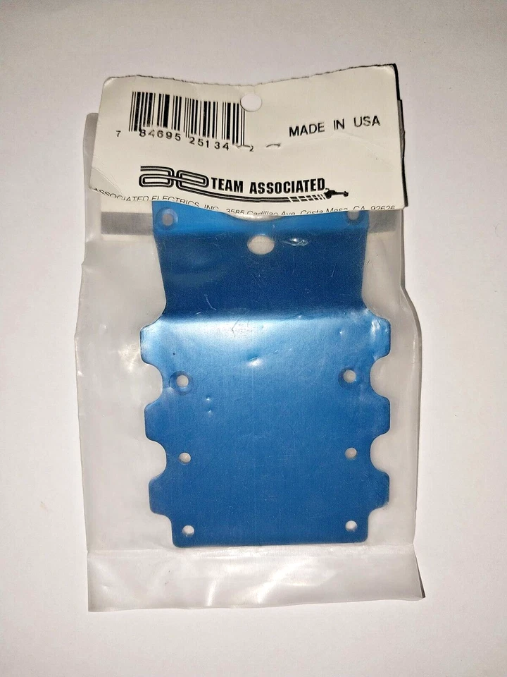 Team Associated RC 25134 Mgt Rear Skid Plate for Monster GT series - Image 2 of 2
