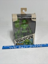 NECA Teenage Mutant Ninja Turtles Mirage Comics 7 Scale Transmat Fugitoid GID