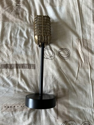 Mikrofonlampe aus Metall im Vintage-Stil, Wohndeko (9 verschiedene Lichtfunktionen)