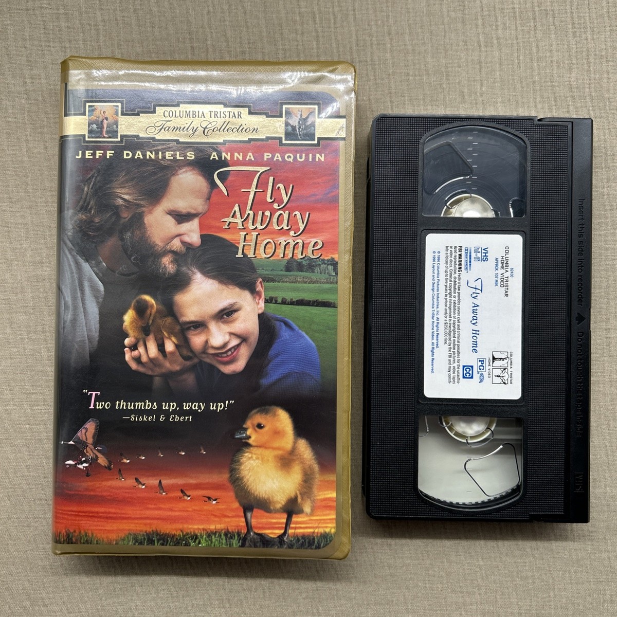 Fly Away Home (VHS 1996) Coming-of-Age Adventure Geese Anna Paquin