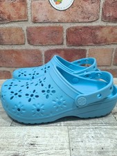 Crocs Classic Floral Cut Out Clog Light Blue M5 / W7 210927-4WD NWT