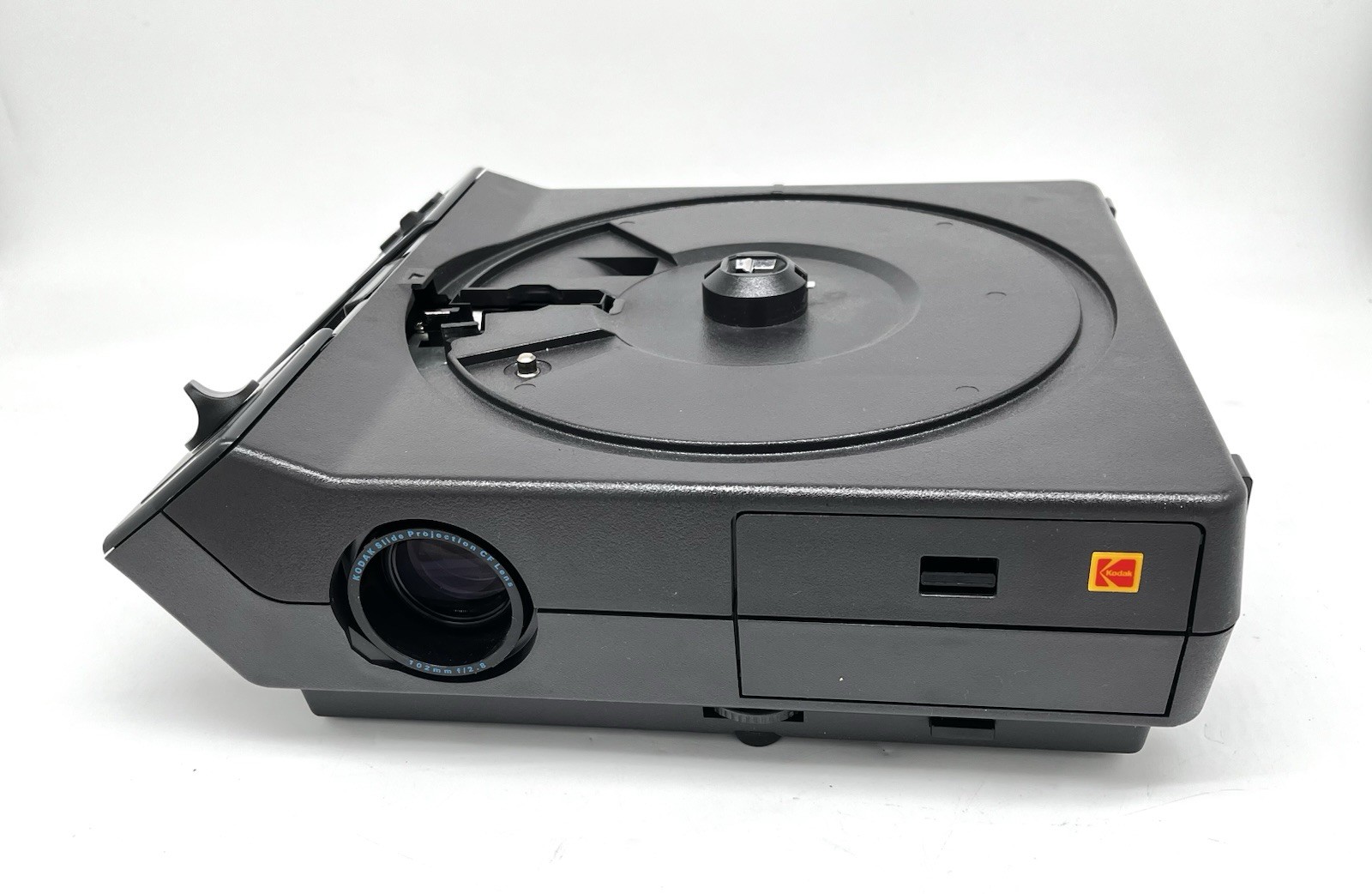 Kodak 4400 Ektagraphic III Carousel Slide Projector  W/ Original Box