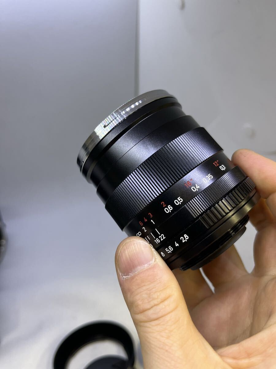 MINT Carl Zeiss Distagon T* 25mm F/2.8 ZS Lens for M42 Screw Mount
