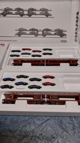 MÄRKLIN H0 Set mit 2 Autotransportwagen + 8 Porsche Modelle 47125 | Condition: Neu
