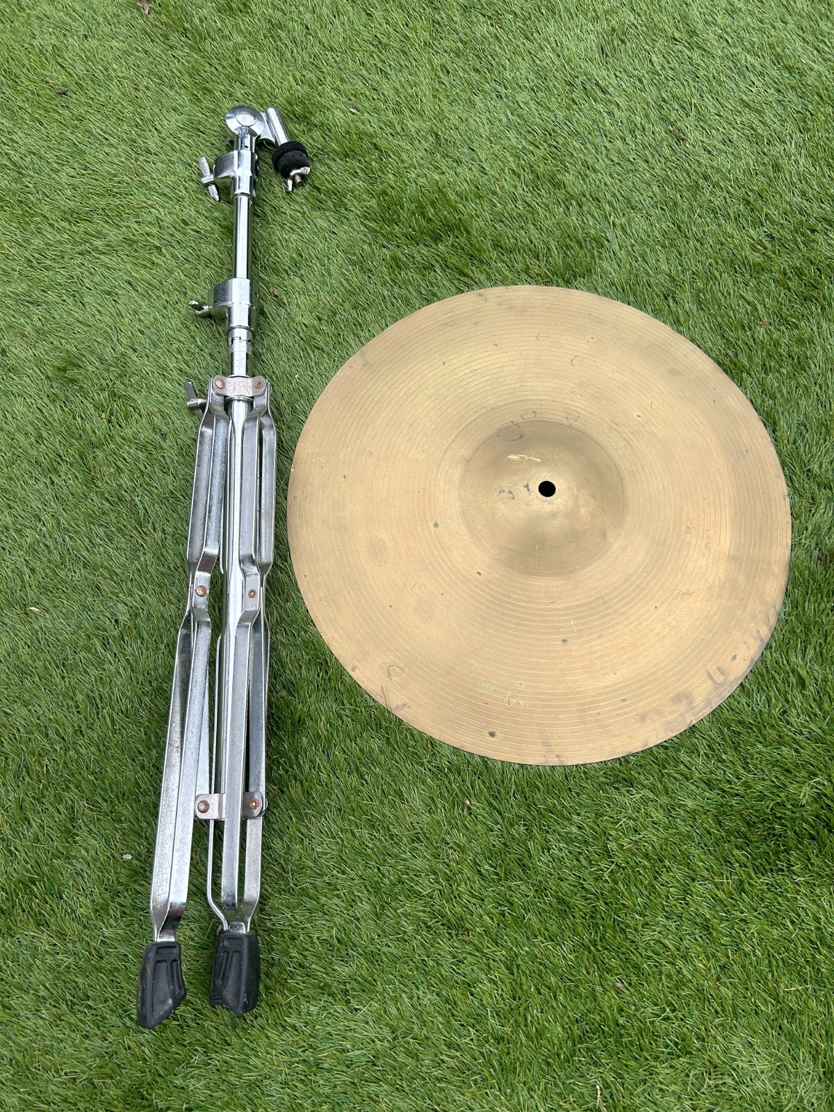 Flats Arbiter Double Braced Light Straight Cymbal Stand with 16'' Crash Cymbal photo 11