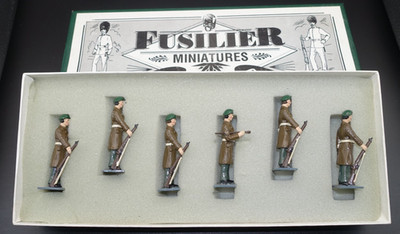 FUSILIER MINIATURES Royal Marines at ease Boxed handbemalte Figuren 54mm