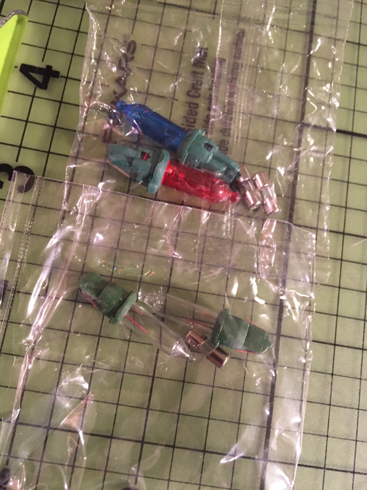 Christmas Tree Light Replacement Bulbs 3 Fuses, 4 Bulbs (2 Color 2