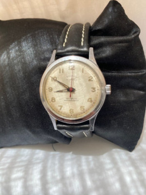 Shield Unisex Vintage Armbanduhr Schweizer Mechanik 17 Steine Incabloc Lederband