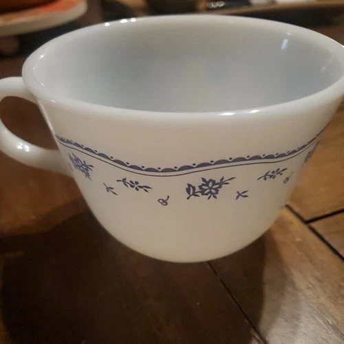 Vintage Pyrex Coffee Tea Cup "Morning Blue" Flowers Pattern EUC