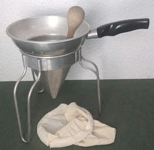 Vintage Wear-Ever #462 Aluminum Cone Sieve Strainer Colander Wood Pestle