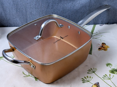 Copper Chef 9.5 in Square Deep Dish Casserole Pan With Glass Lid Nonstick 4.5 Qt
