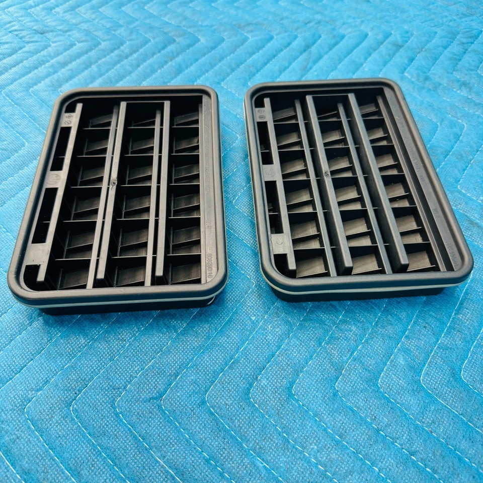 2012–2017 BMW 650i xDrive Rear Body Vent Valves Set (Left & Right) OEM 6962293 - Image 4 of 4