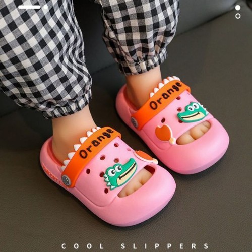 Kids Girls Boys Garden Pool Clogs Cute Beach Shoes Non-Slip Holiday Slippers UK - Picture 3 of 14