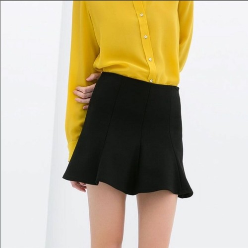 Zara Trafaluc A-line Black mini skirt S 