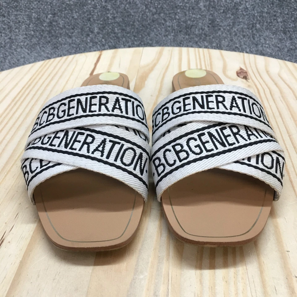 Sandalias BCBGeneration para mujer 9M Krista Slide blancas sin cordones punta abierta informales planas Foto 4 de 4