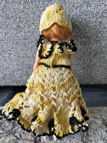 2 muñecas de moda vintage con vestido de ganchillo hecho a mano calzoncillos ropa interior capucha roja - Imagen 8 de 15