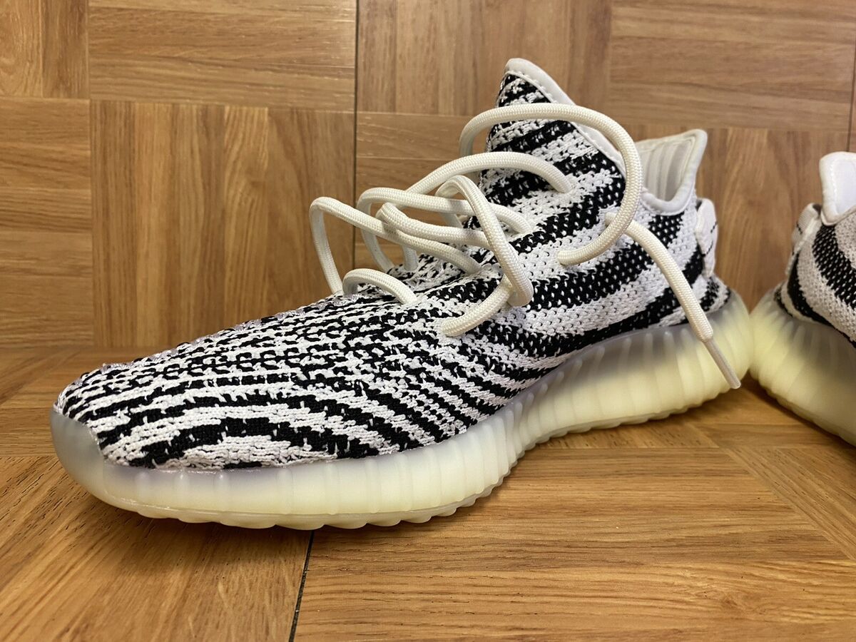 RARE🔥 adidas Yeezy Boost 350 V2 Zebra Size 9.5 Black White RARE🔥 adidas Yeezy Boost 350 V2 Zebra Size 9.5 Black White