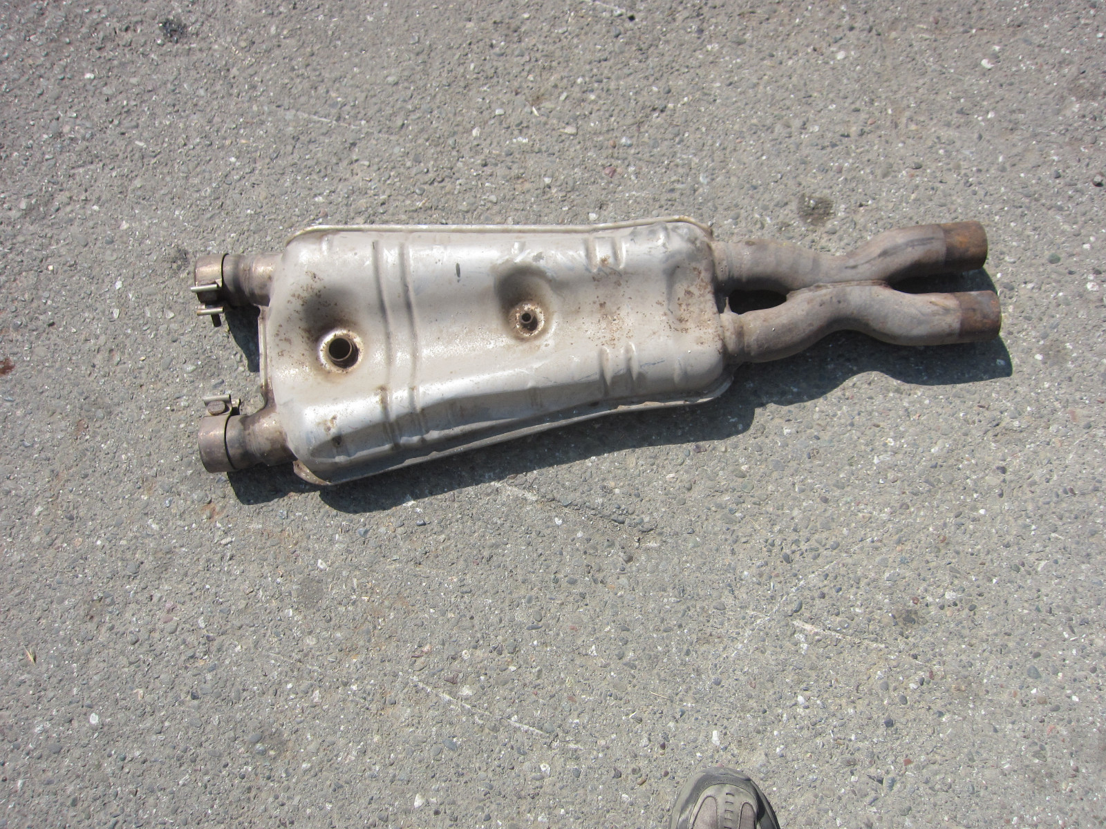 Maserati Spider / Coupe - Central Exhaust Muffler Resonator -  P/N 187826