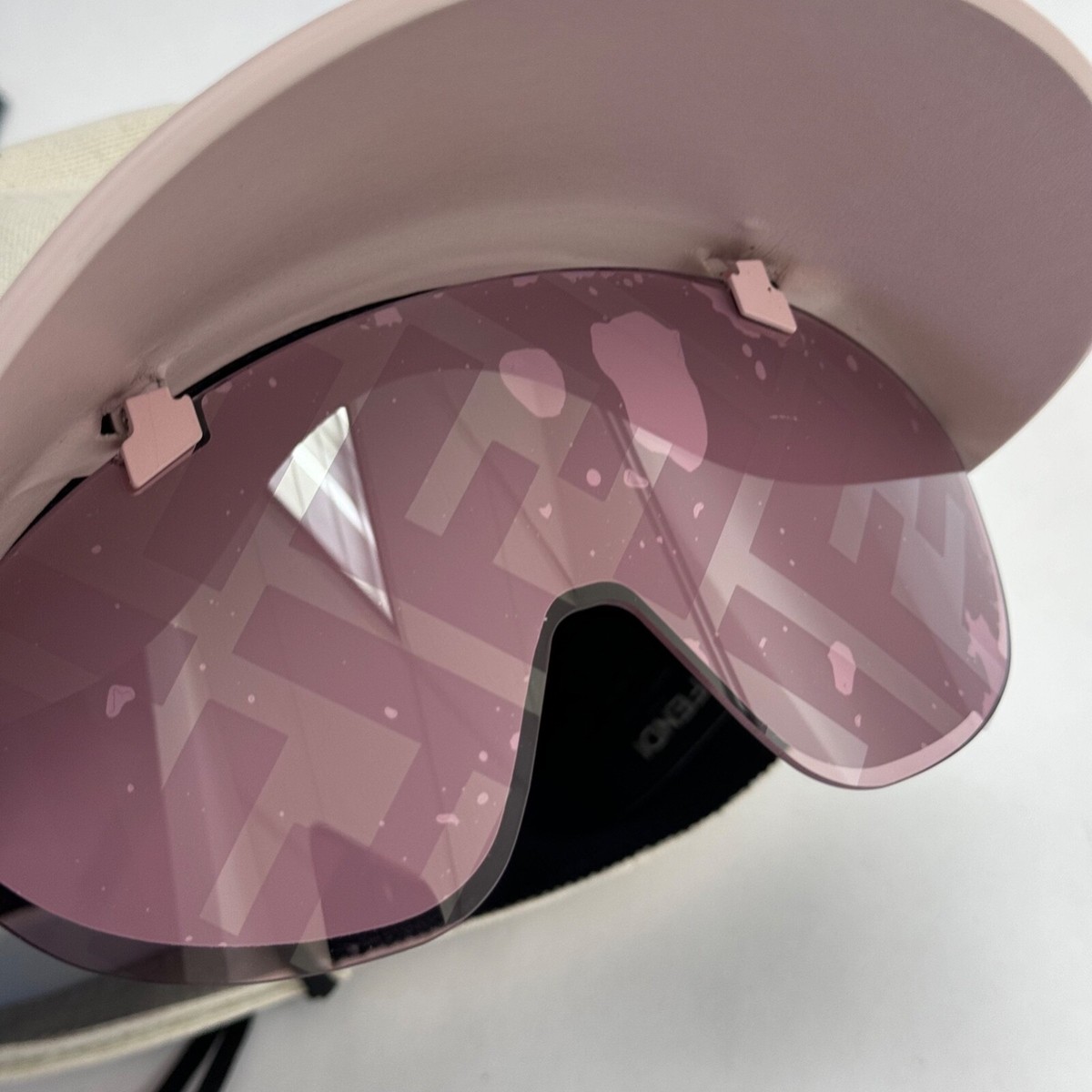 FENDI FS EYECAP 40022 Pink Baseball Cap Sunglasses Logo Print