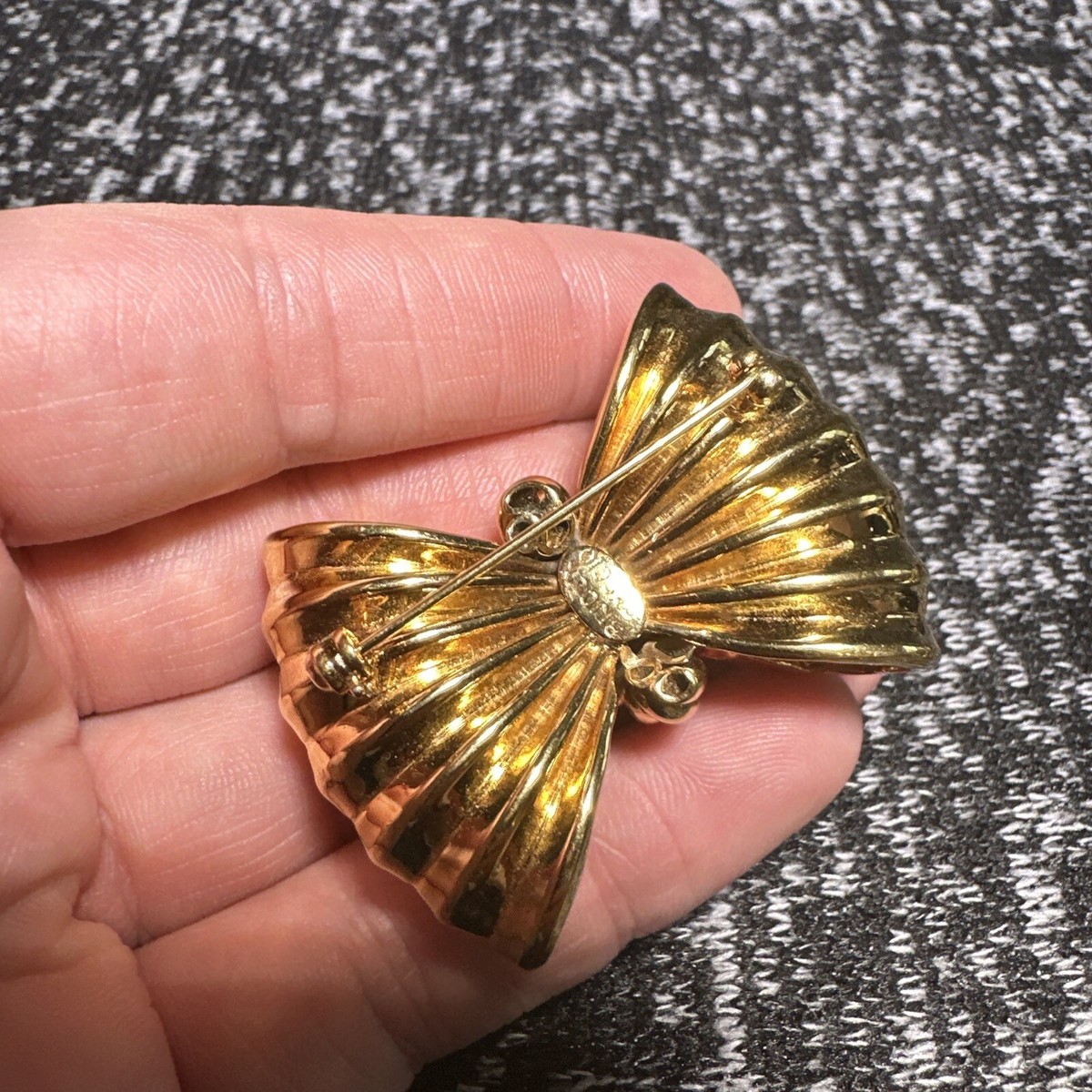 Vintage Bijoux Cascio Gold Tone Bow Brooch Pin View 6