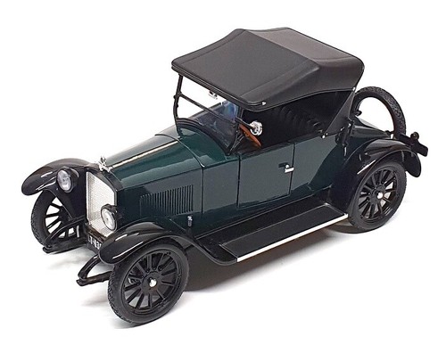 Signature Models 1/18 Scale 3625B - 1920 Cleveland Roadster - Green/Black