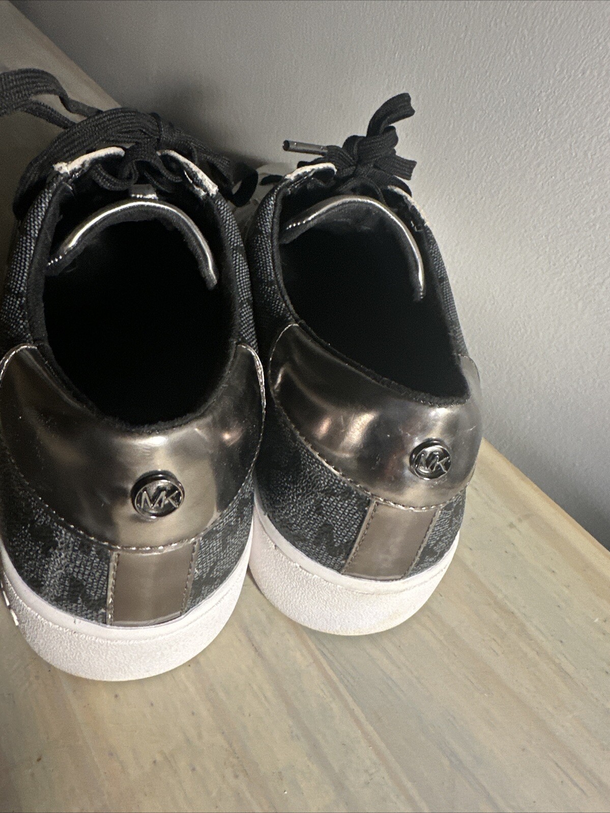 Picture 5 of 10