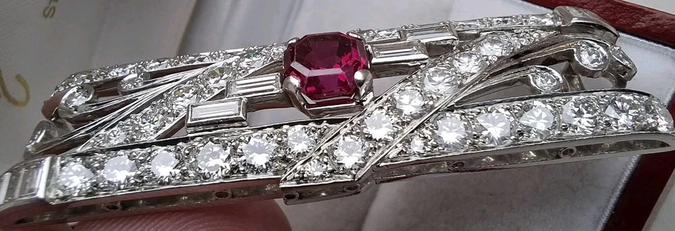 Platinum 3.5Ct Diamond G Colour Cluster Ruby Large Art Deco Brooch Heavy 10g  - Image 2 of 4