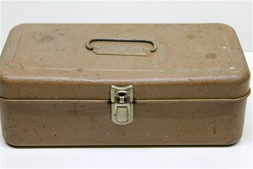 Vintage Fishing Tackle Spinners Hooks Lead Weights Floats Nylon Line Metal Box - Picture 7 of 7