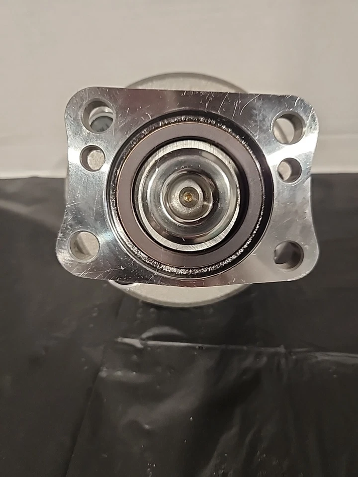 Buje de montaje trasero Ford Fiesta 2011-2016 Foto 4 de 4