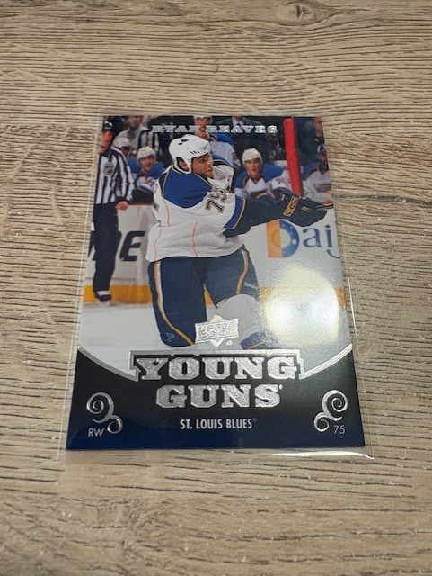 2010-11 Upper Deck Series 2 Ryan Reaves Young Guns YG Rookie RC #493