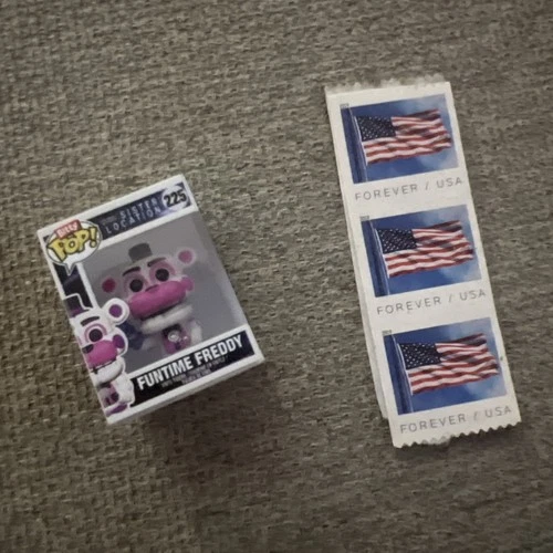 Funko Bitty Pop! Funtime Freddy #225 - 1/3  CHASE- Five Nights at Freddy's