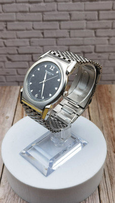 Kenneth Cole KC3477 3ATM Quarz Herren Armbanduhr in guter Erhaltung