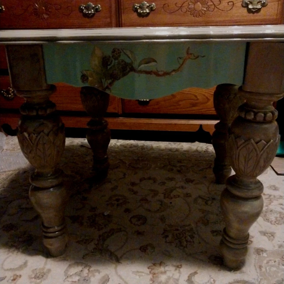 WOOD End Table / Side Table - Image 3 of 4