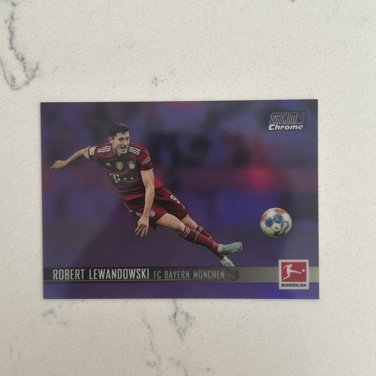 2021-22 Stadium Club Chrome Bundesliga Purple Refractor Robert Lewandowski /299