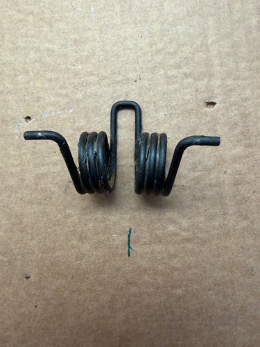 97-04 CORVETTE C5 6 SPEED CLUTCH PEDAL RETURN SPRING 96184060