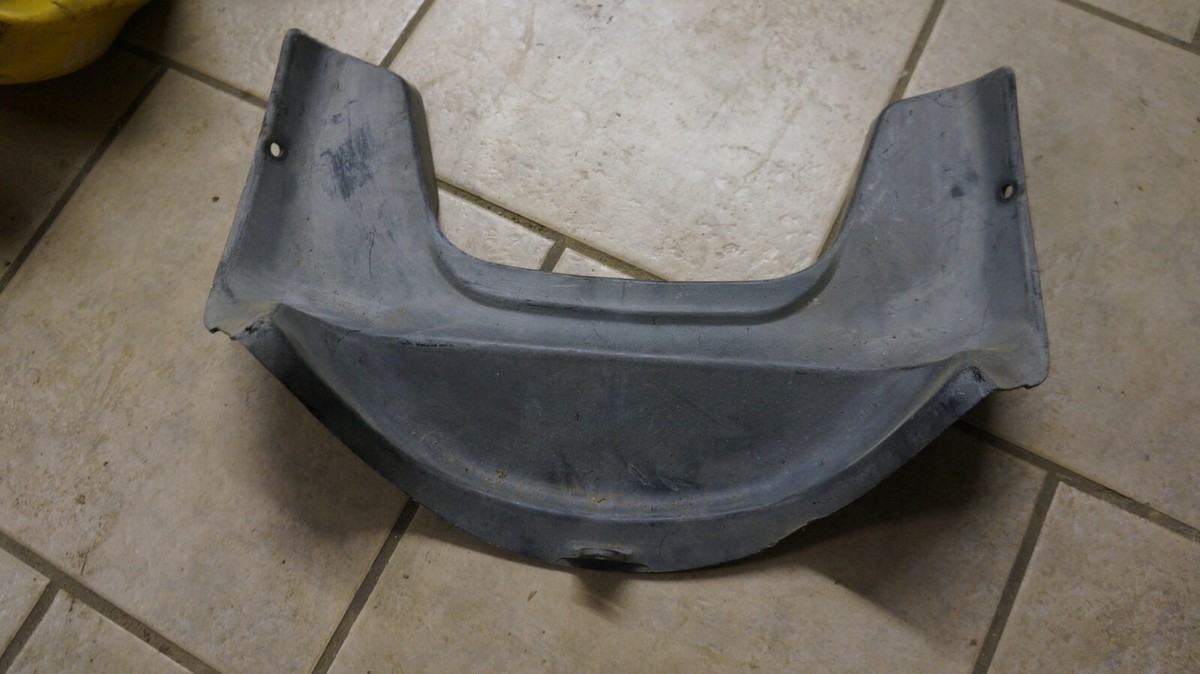 OEM 1984-1986 KAWASAKI ZX550A GPZ550 FRONT FAIRING TRIM 14025-5182