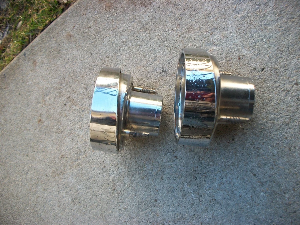 Oldsmobile Cutlass F85 1961 1962 raro usado GM 2 luces traseras carcasa 5952938 Foto 2 de 4