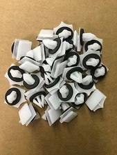 QTY 20: New GM Rocker Panel Moulding Clips White Nylon 11518357 USA Seller