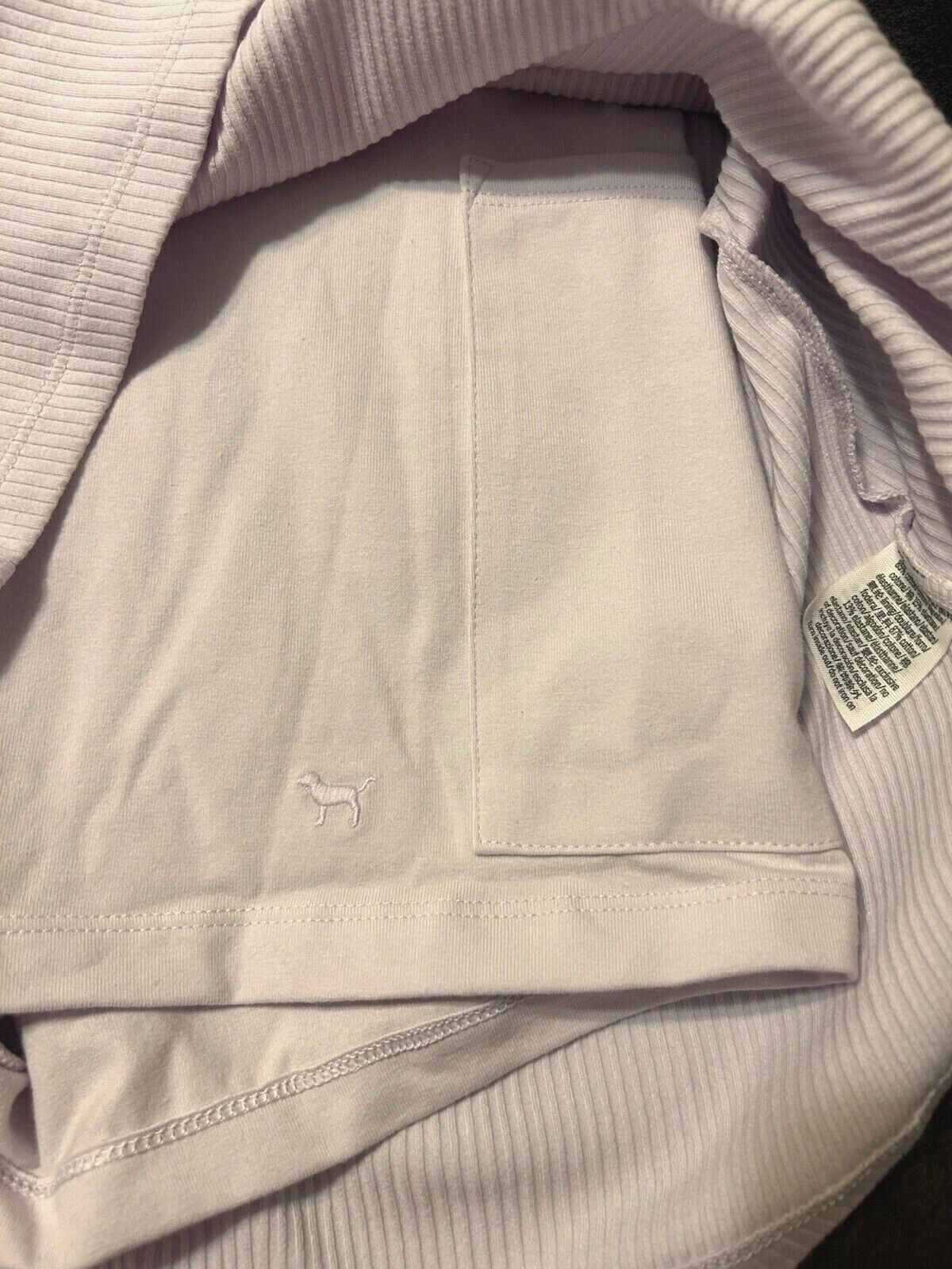 UNDERCOVER Victoria's Secret Pagliaccetto Rosa Reggiseno Attivo Top Abito Bianco Pantaloncini Grandi Integrato